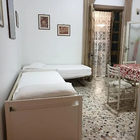 Antonio Via Palermo 4 * Гаэта